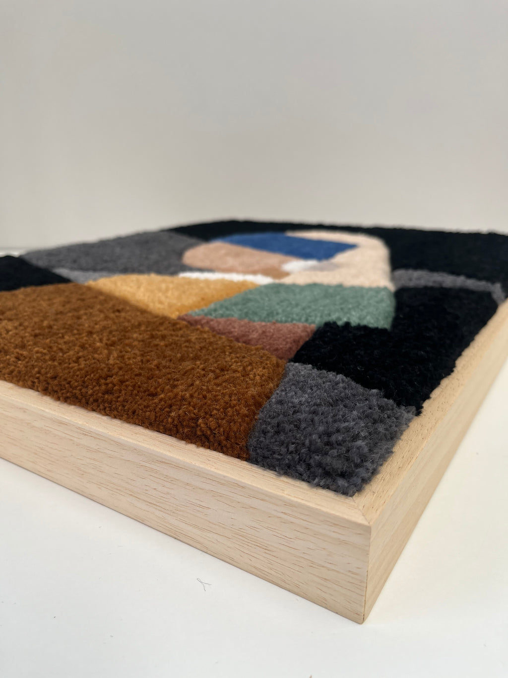 Tufted Art Medium: 40 x 50 cm